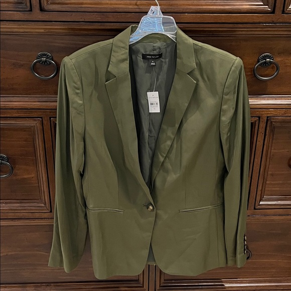 Ann Taylor Jackets & Blazers - NWT! Satin Ann Taylor Blazer